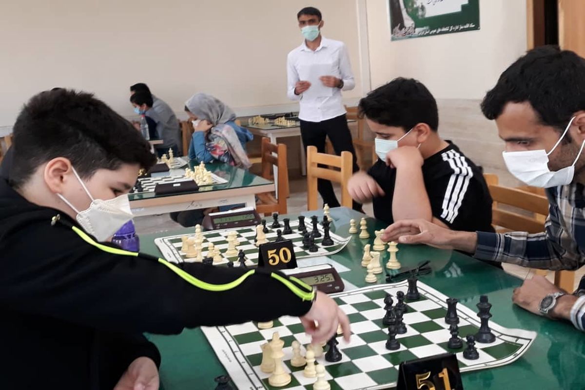 مسابقات شطرنج آزاد کشوری در شهر محمدیه آغاز شد