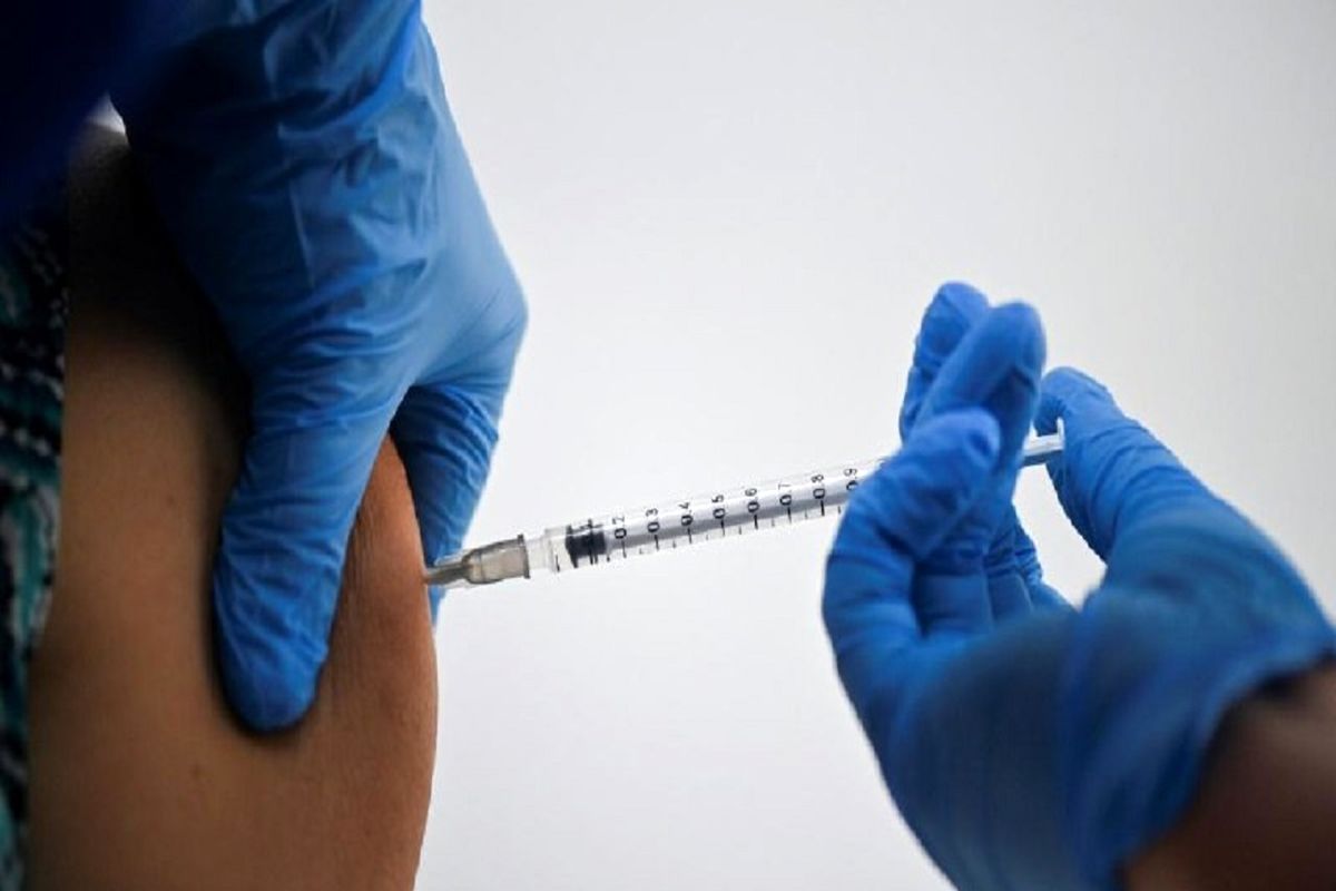 تزریق یک هزار و ۲۳۴ دُز یادآور واکسن کرونا در استان همدان