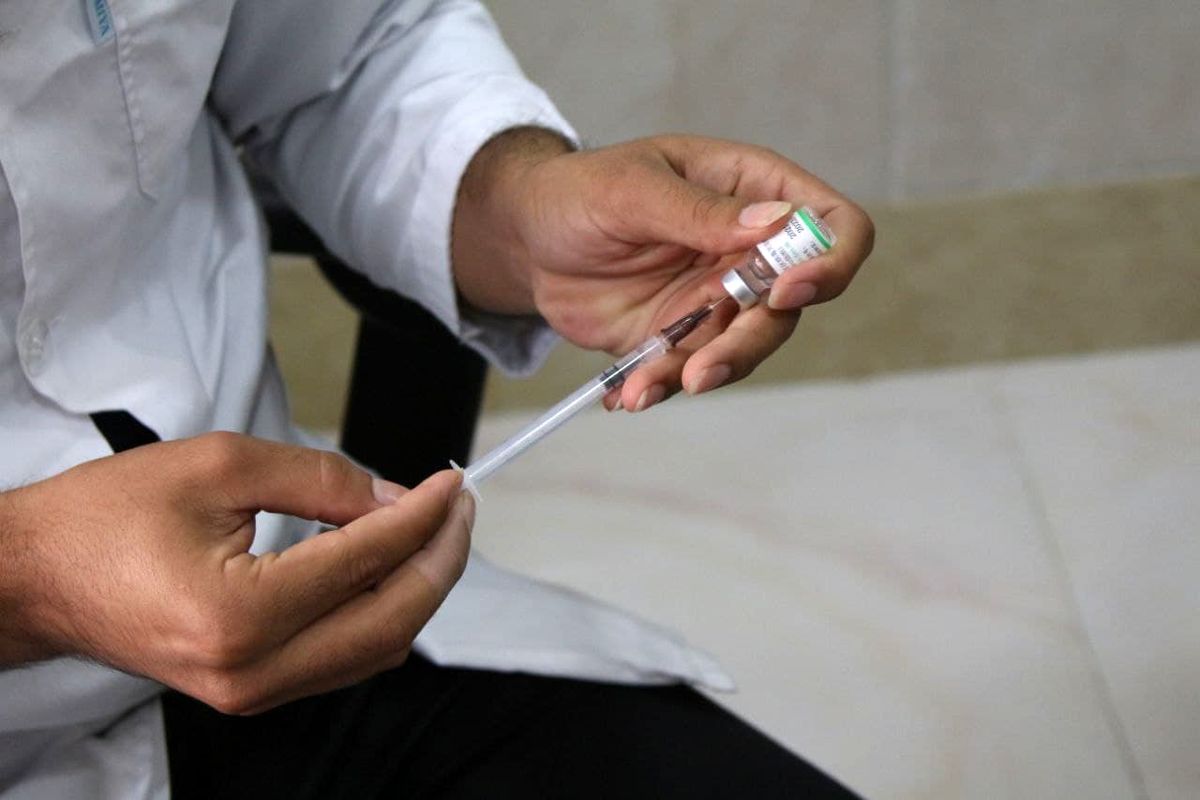 روایت مأموران تزریق از واکسیناسیون کرونا