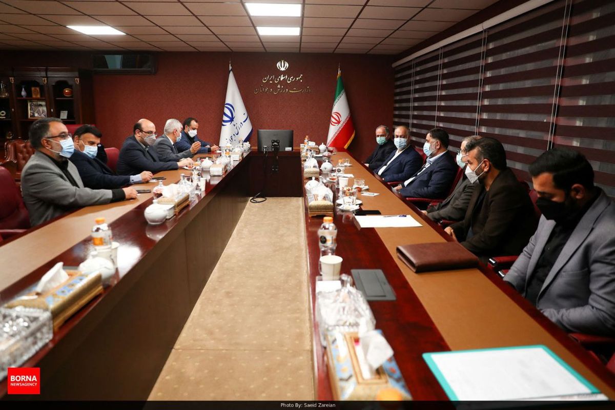 جلسه مجمع باشگاه استقلال با حضور سه وزیر برگزار شد