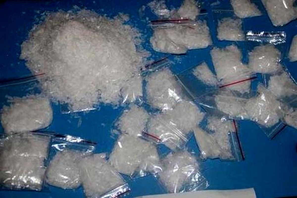 کشف ۱۴۲ کیلوگرم مواد مخدر شیشه در آذربایجان غربی