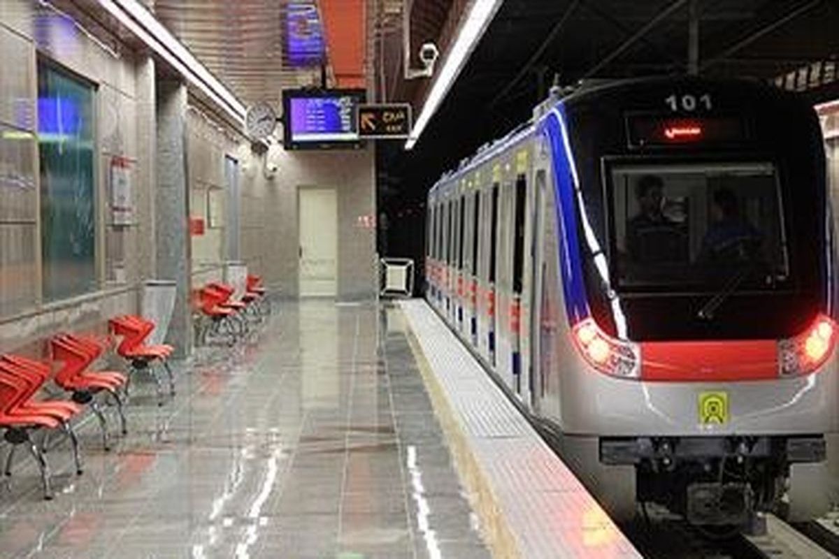 برخی قطارهای مترو تهران به دلیل عدم نقدینگی و نبود قطعات متوقف هستند