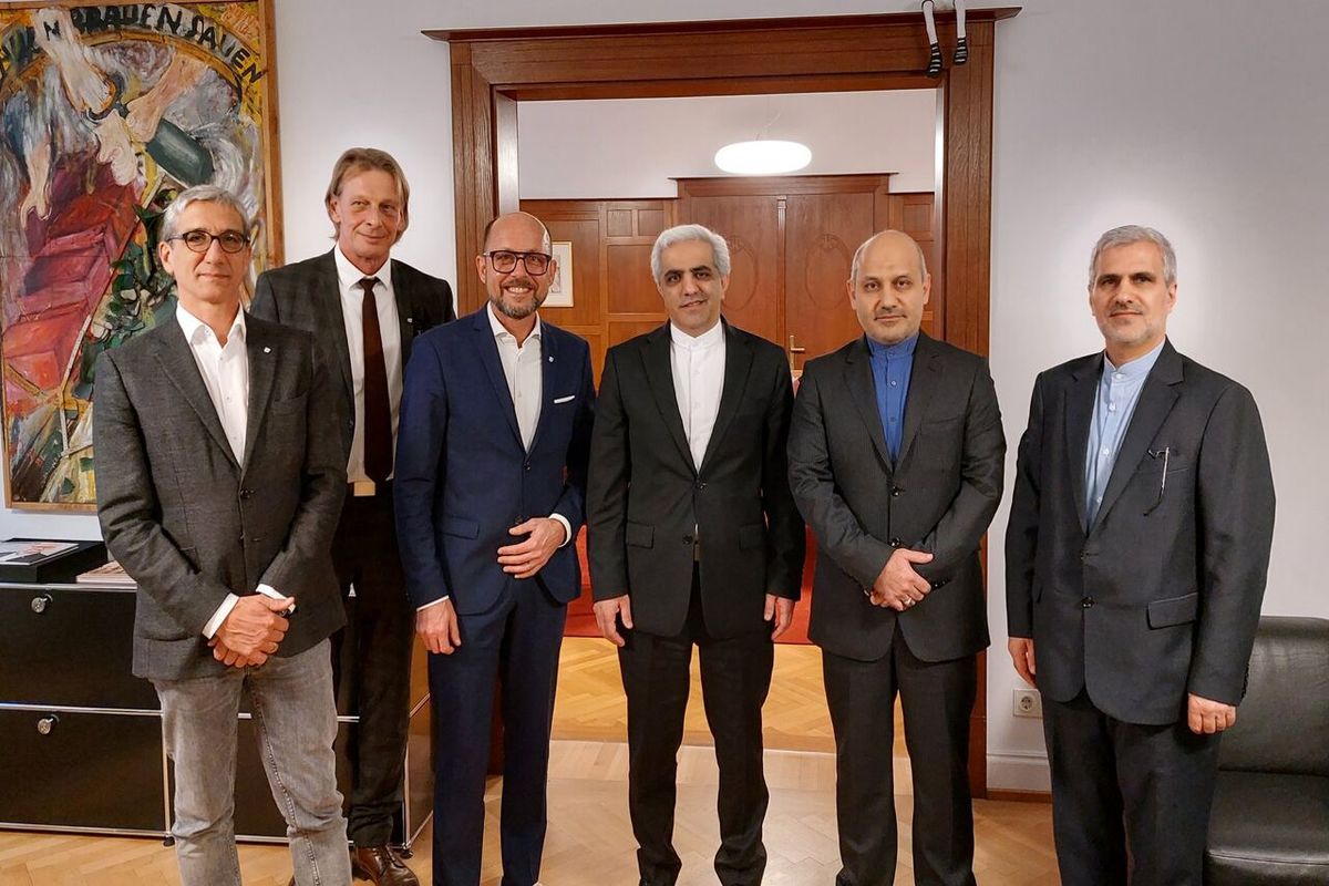 رایزنی سفیر ایران با برخی مقام‌های استانی اتریش برای گسترش تعاملات