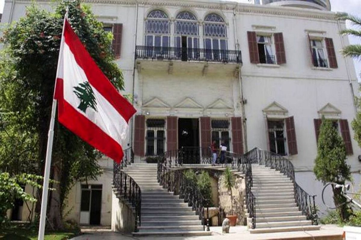 هیأتی از اتحادیه عرب به لبنان سفر می‌کند