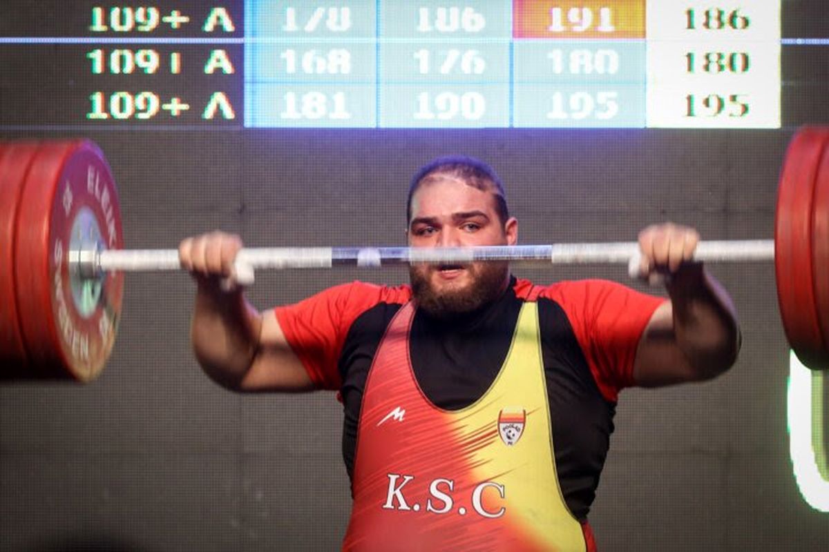 رکوردزنِ وزنه‌برداری جوانان جهان از نحوه برگزاری مسابقات لیگ می گوید