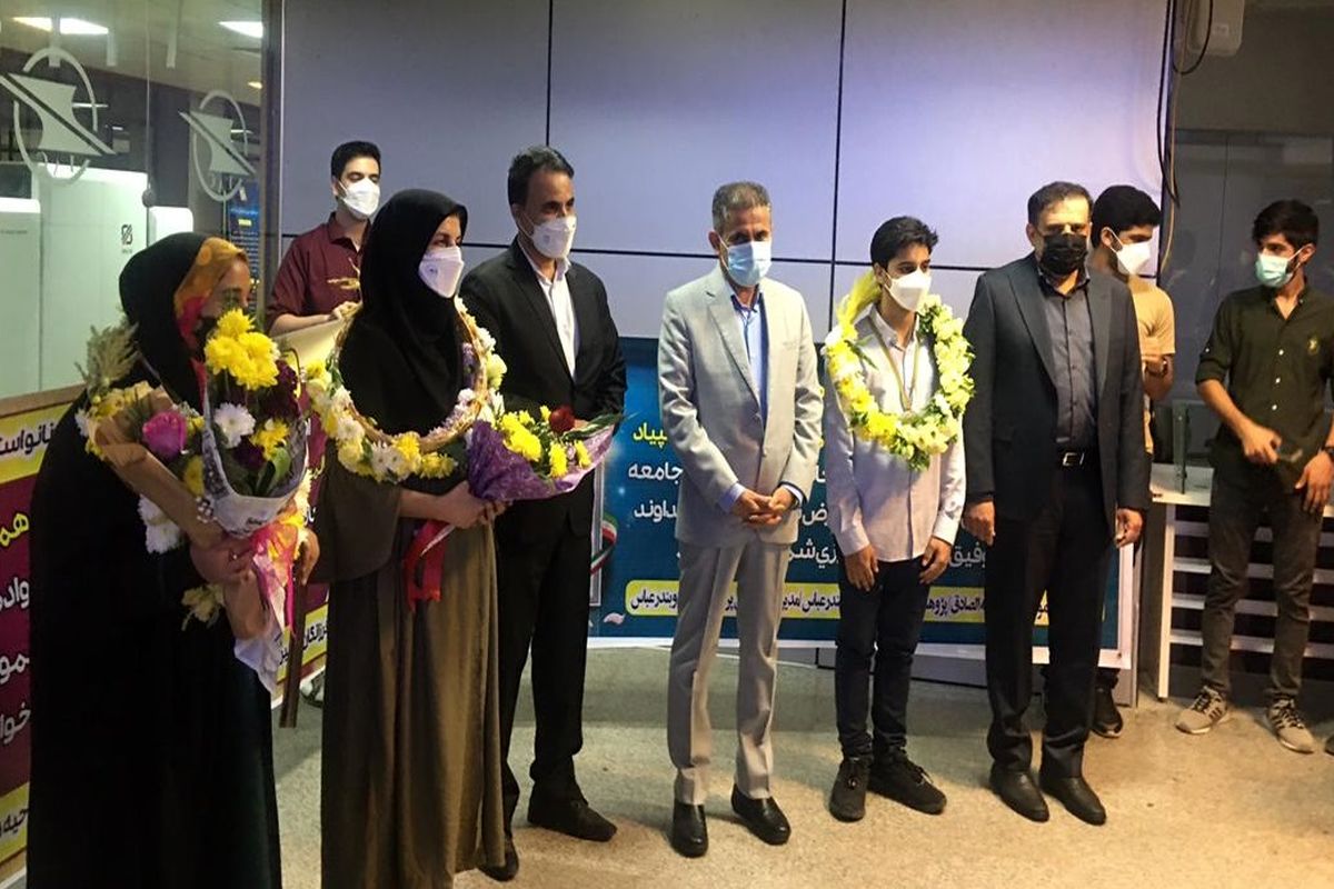 درخشش دانش آموزان هرمزگانی با دو مدال طلا و برنز در المپیاد نانو/ هرمزگان سرزمین استعدادهای برتراست