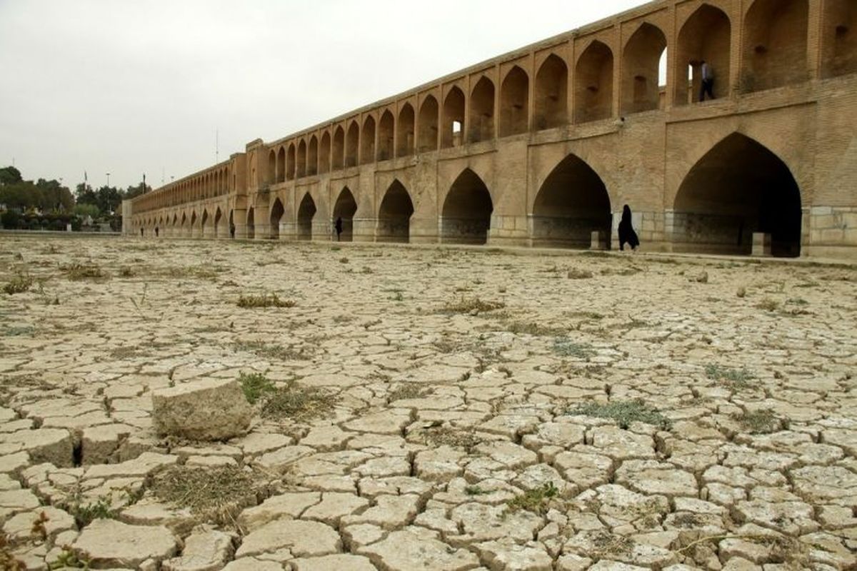 راه حل خروج از بحران آبی اصفهان چیست؟