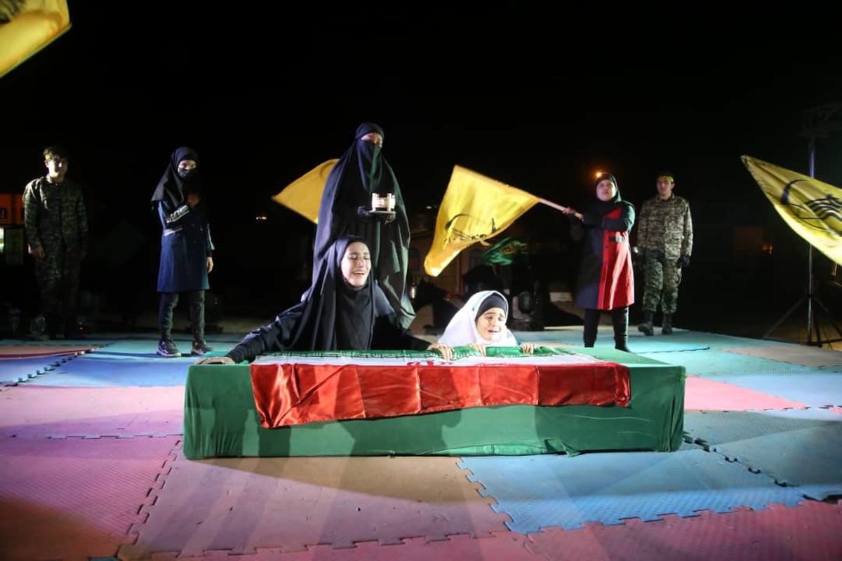 نمایش میدانی« راحیل» اثری ماندگار از هنرمندان قزوین در به تصویر کشیدن مظلومیت مدافعان حرم