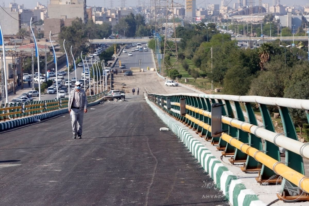 تقاطع غیرهمسطح خواجه رشید شهر همدان برای انجام عملیات فنی مسدود شد