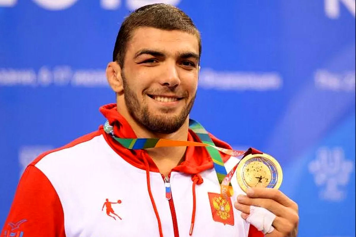 درستکار مربی حرفه‌ای و باتجربه‌ای است/ میل به پیروزی در بین کشتی‌گیران جوان ایرانی موج می‌زد