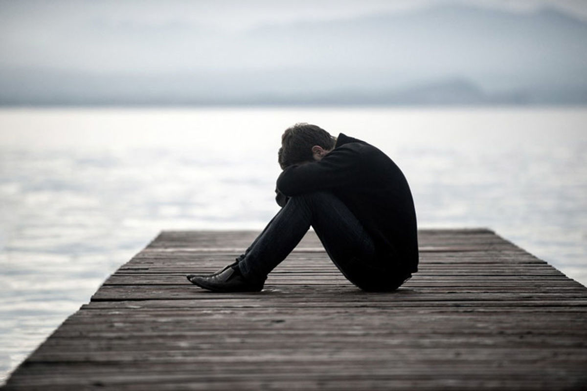 چرا آمار خودکشی مردان از زنان بیشتر است؟