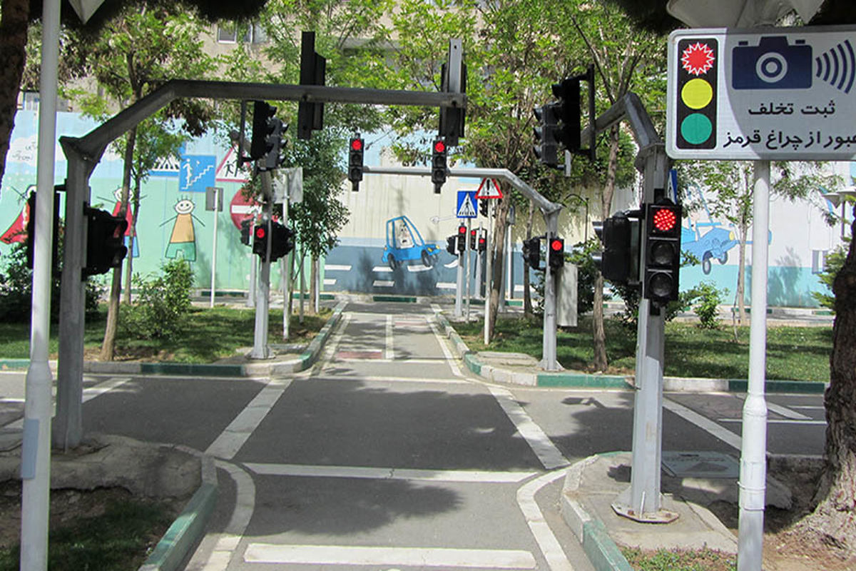 احداث فضای سبز پارک آموزش ترافیک قم به مساحت ۵۰۰۰ مترمربع