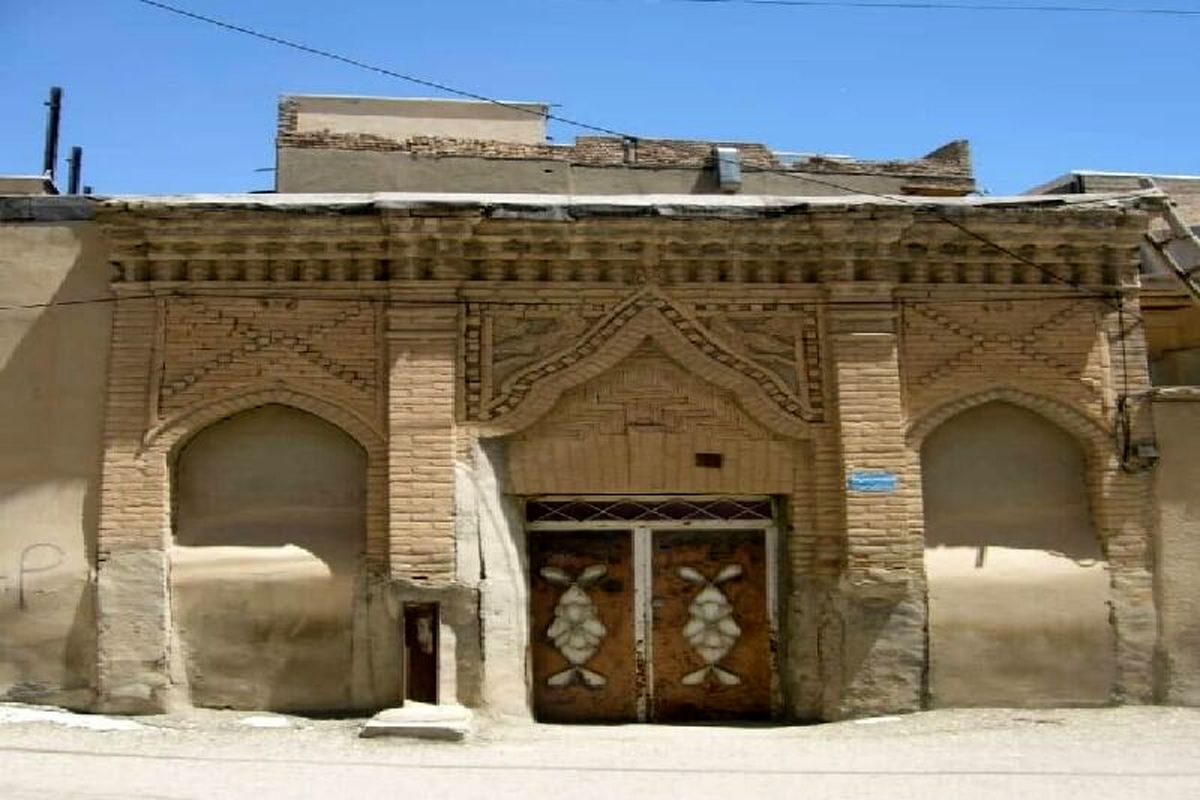 اثر تاریخی و فرهنگی خان احمدی در بیجار تملک شد