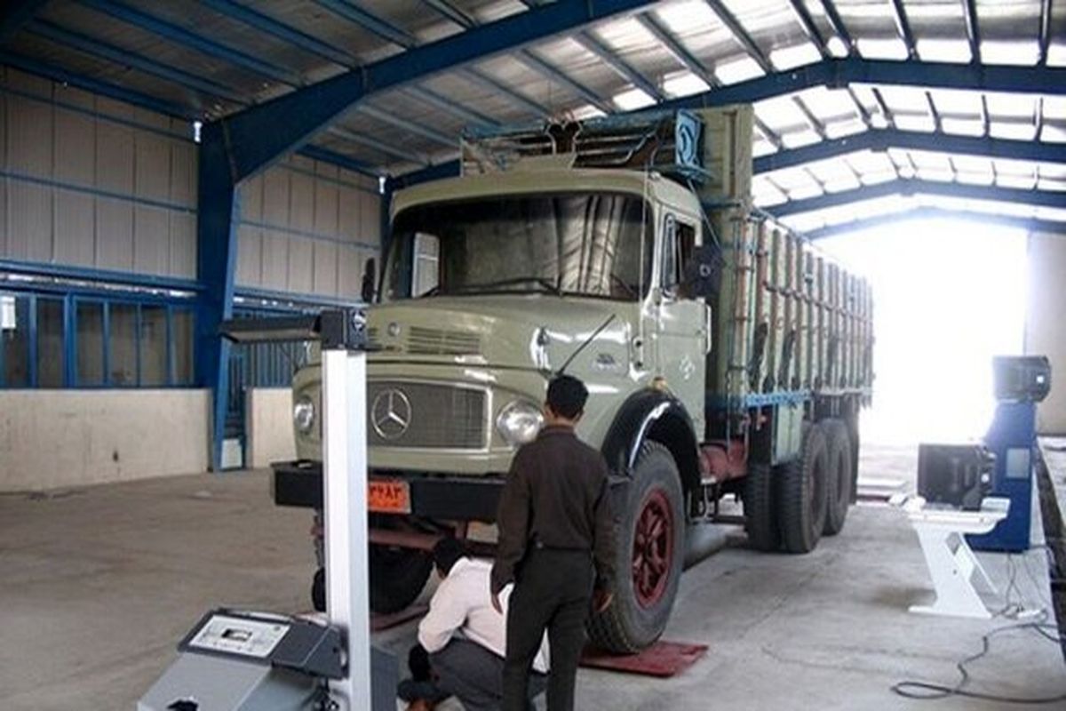انجام معاینه فنی برای بیش از ۳۸ هزار وسایل نقلیه سنگین در آذربایجان غربی