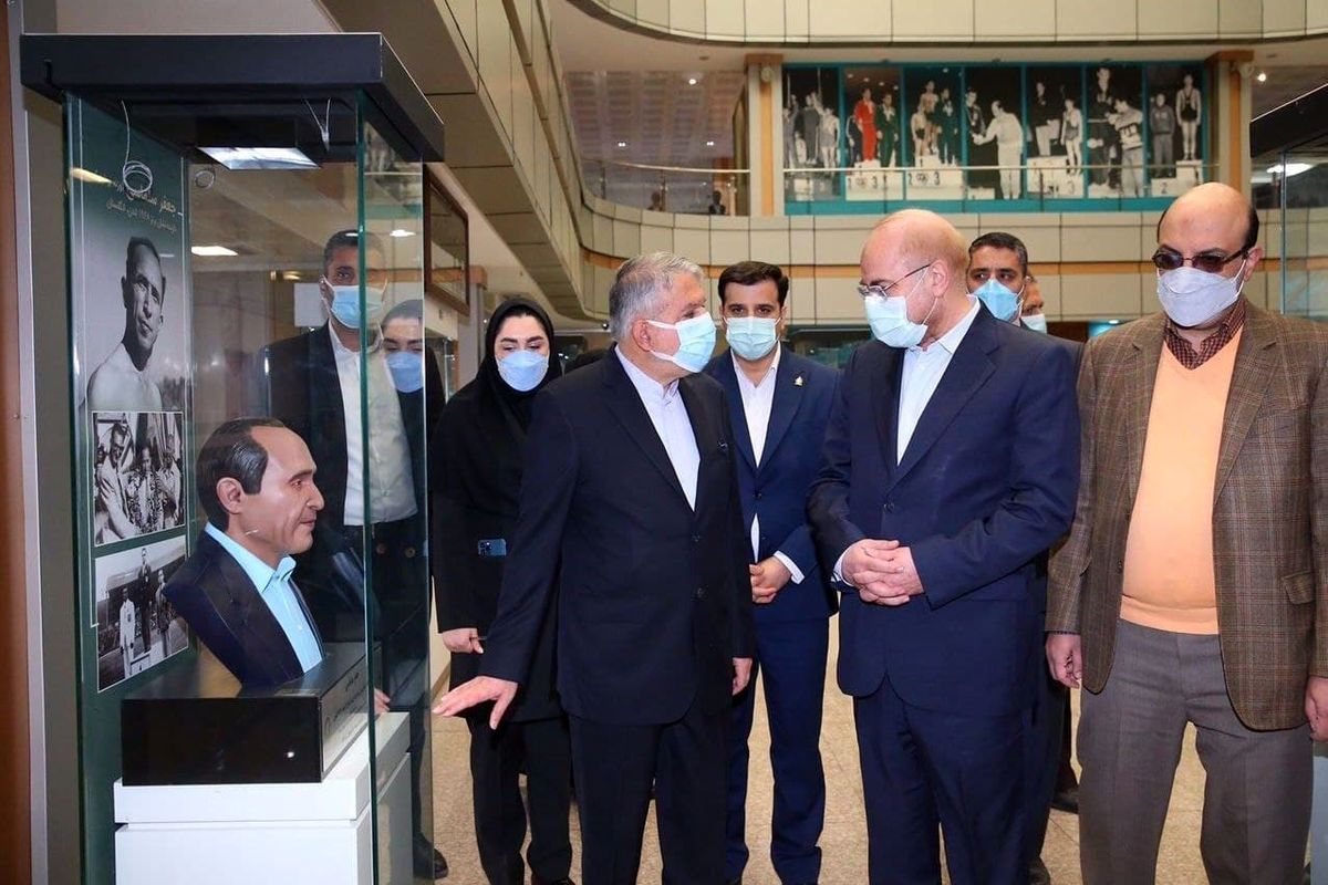 بازدید رئیس مجلس شورای اسلامی از موزه ورزش
