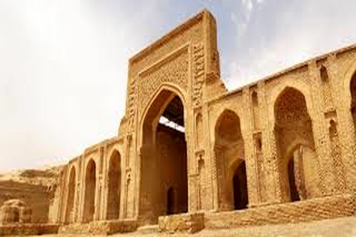 تسهیلات ویژه برای تاسیسات گردشگری و صنایع‌دستی استان