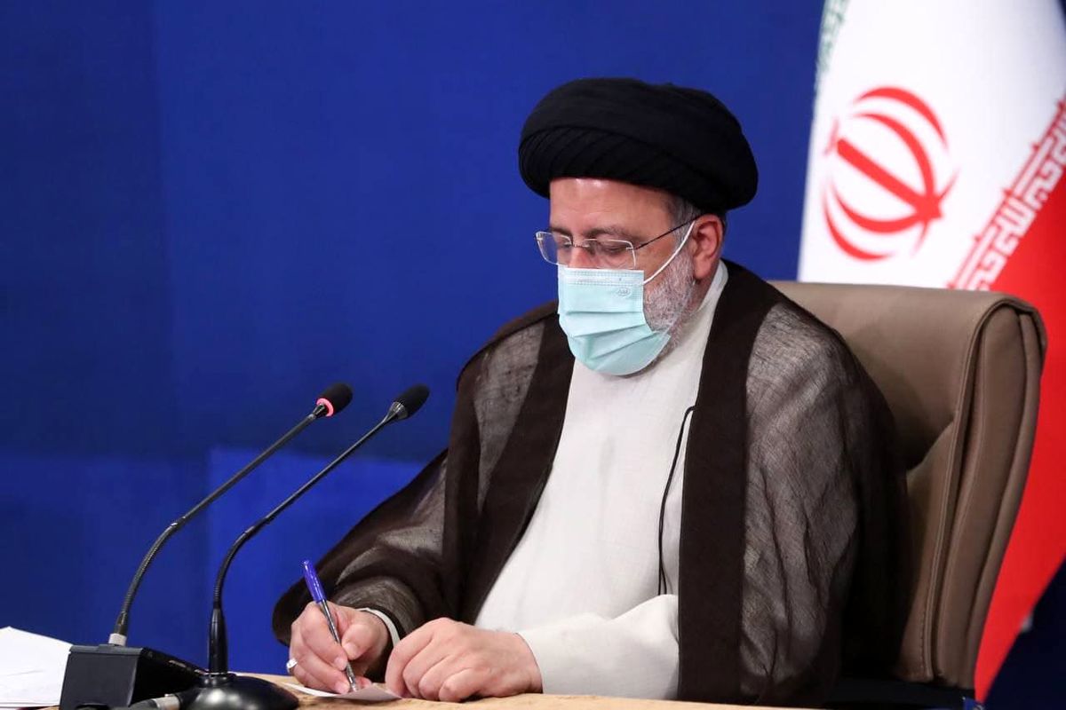 رییس جمهور درگذشت مادر شهیدان پالیزوانی را تسلیت گفت