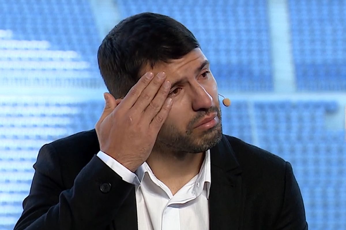 اشک‌های آگوئرو هنگام اعلام خداحافظی از فوتبال/ ببینید