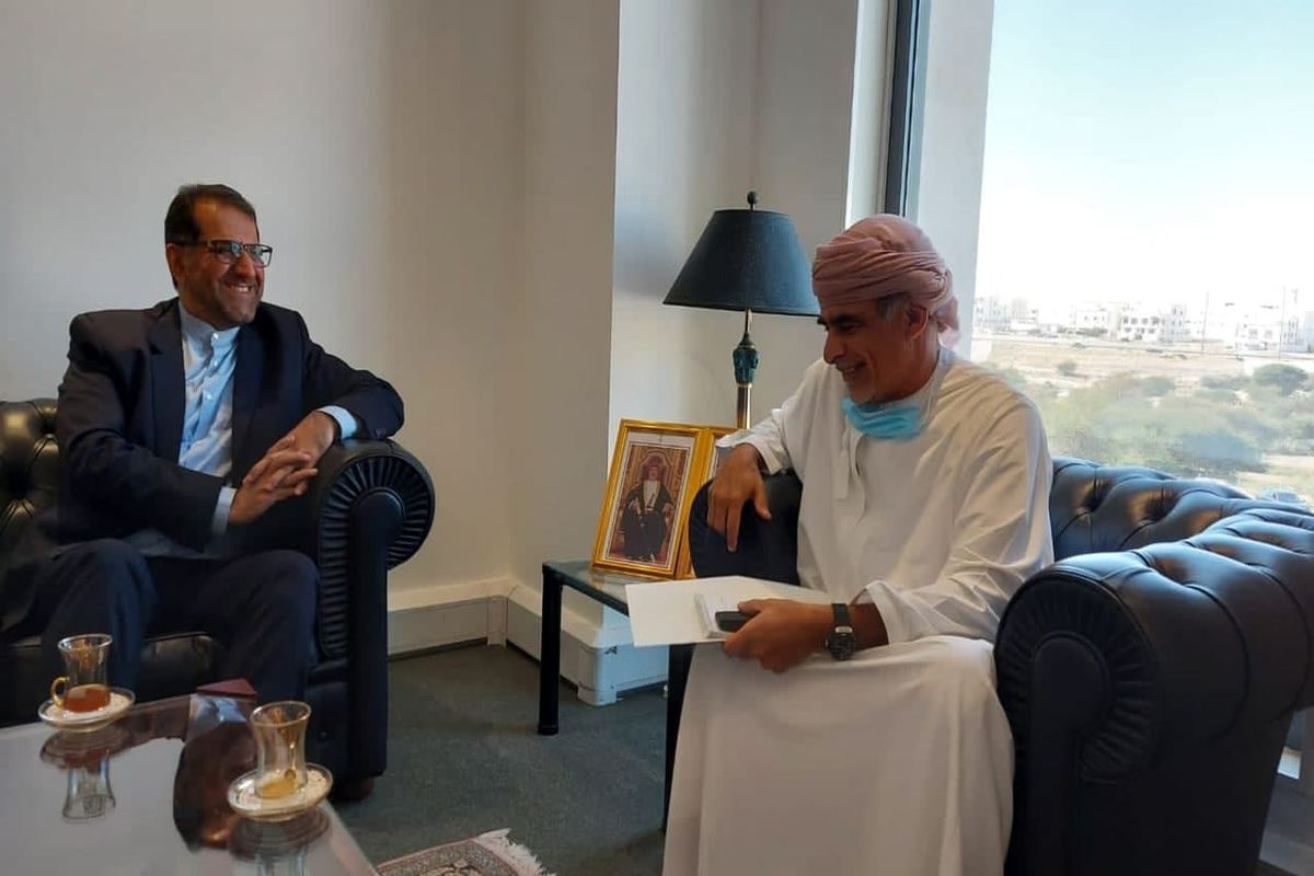 سفیر ایران در عمان با محمد الرومحی دیدار کرد