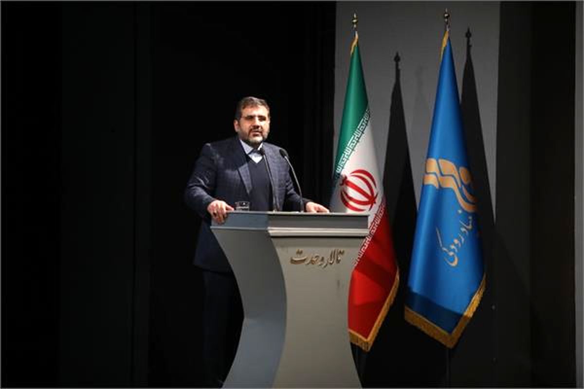 وزیر فرهنگ و ارشاد اسلامی: به زودی مرکز سرود و آهنگ‌های انقلابی را ایجاد خواهیم کرد