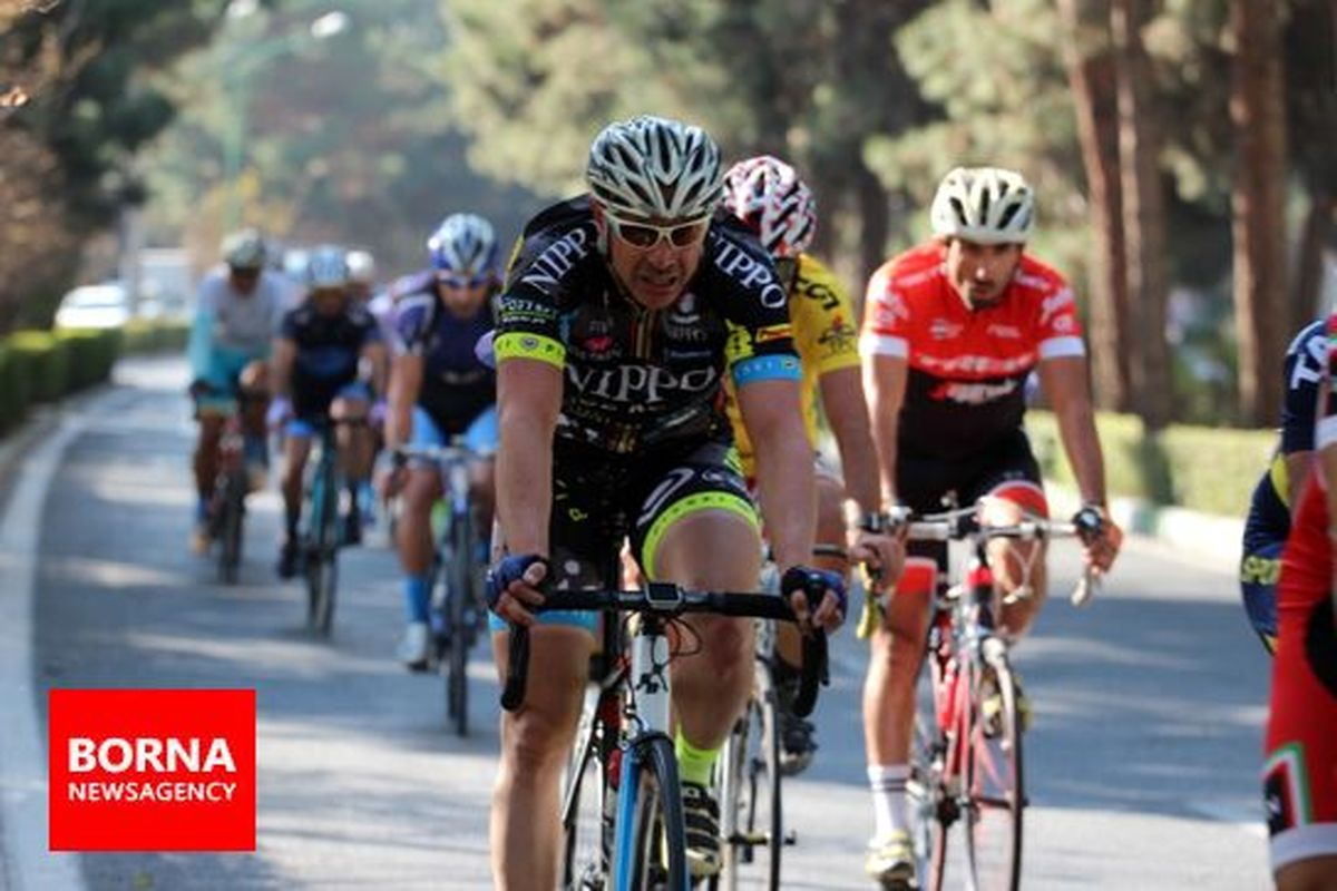 قهرمانی پیشکسوتان تهرانی در رقابت های دوچرخه سواری کشوری