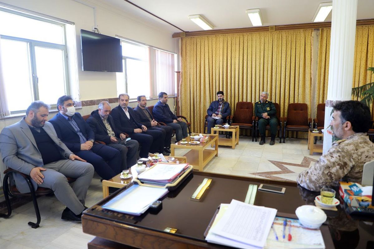 خاک ورزش برای همه ی قهرمانان وورزشکاران مقدس است