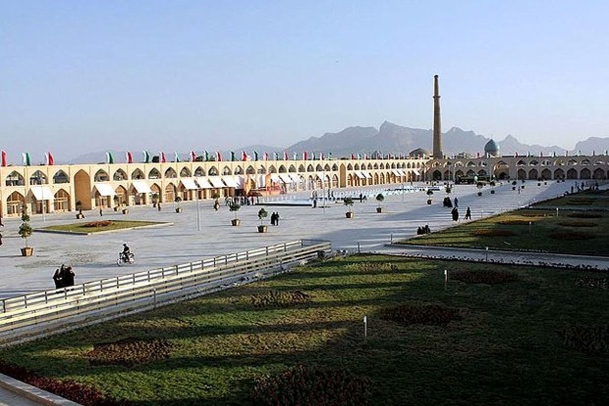 سفر به ۱۰ قرن پیش در میدان امام علی(ع) اصفهان