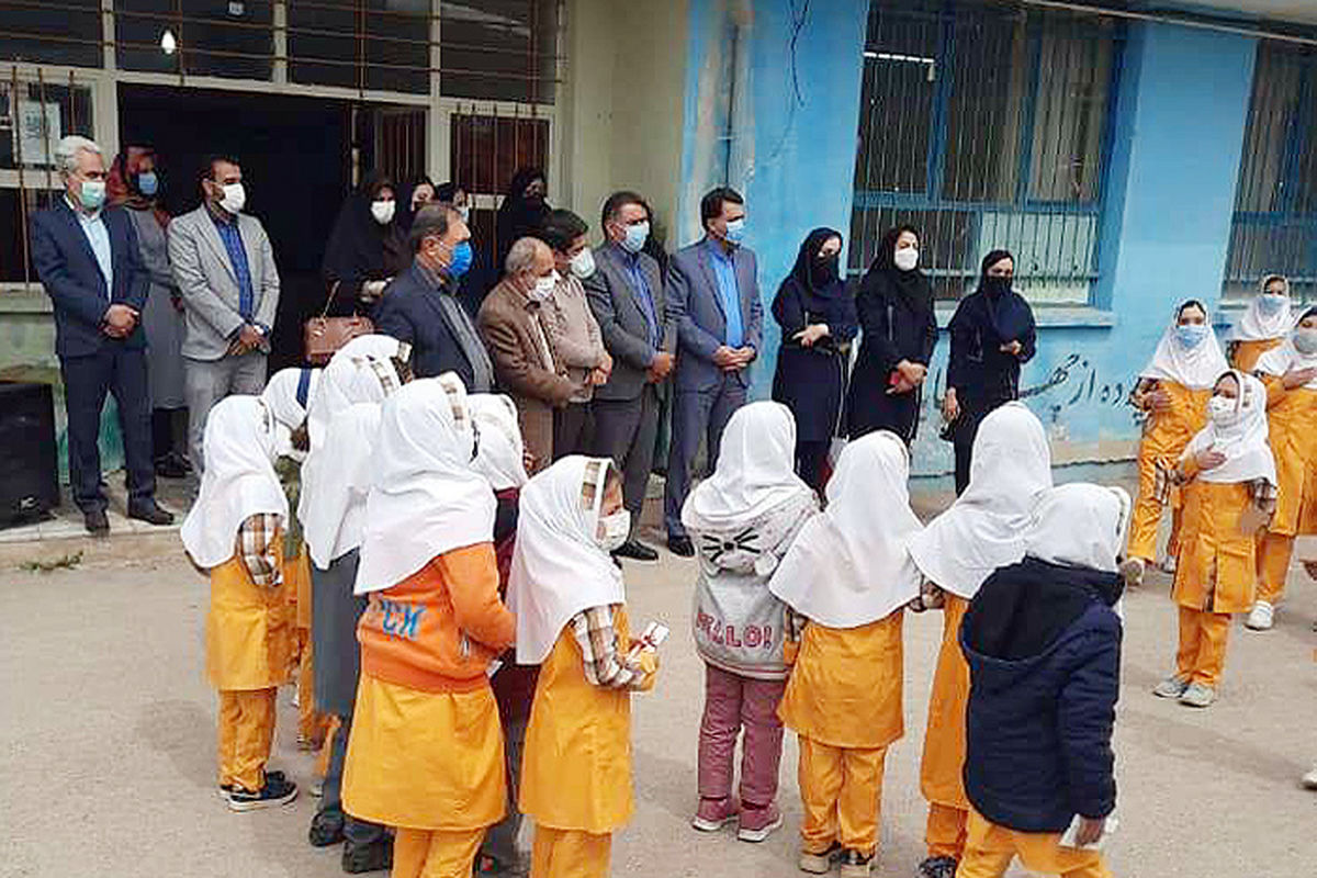 طرح «هر مدرسه یک حقوقدان» در تاکستان اجرا شد