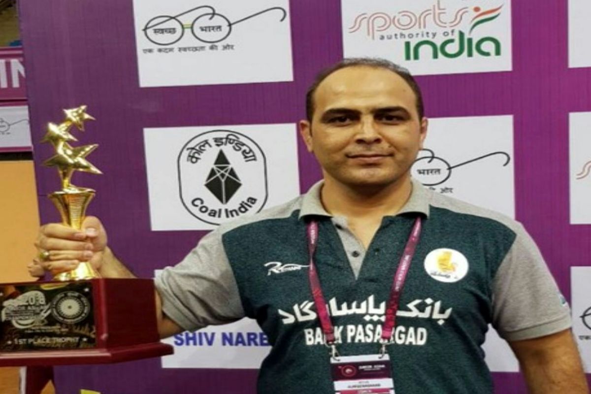 حضور مربی اسلامشهری ایوب اعلایی در ترکیب مربیان تیم ملی