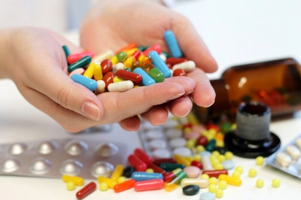 مردم گران فروشی دارو را به وزارت بهداشت اعلام کنند
