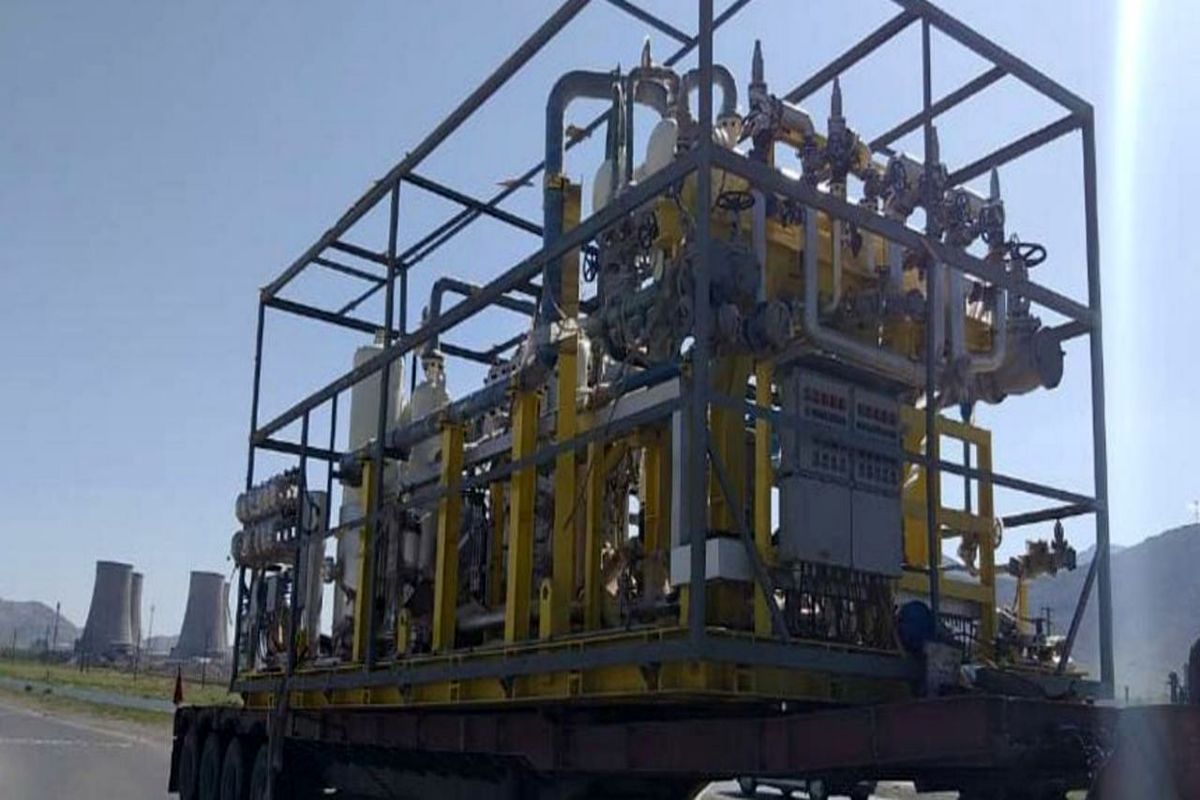 ماشین‌آلات حساس و مهم خطوط تولید وارد سایت پروژه شد/ زمینه برای فعالیت و تولید در شرکت مهیا است