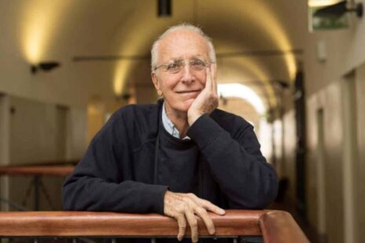 کارگردانی که به قتل بازیگرانش متهم بود درگذشت