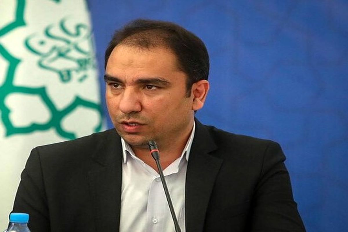 معاون شهردار تهران: بیش از ۷۰۰ کیلومتر مسیر تهرانی‌ها به اسراف بنزین منجر می‌شود