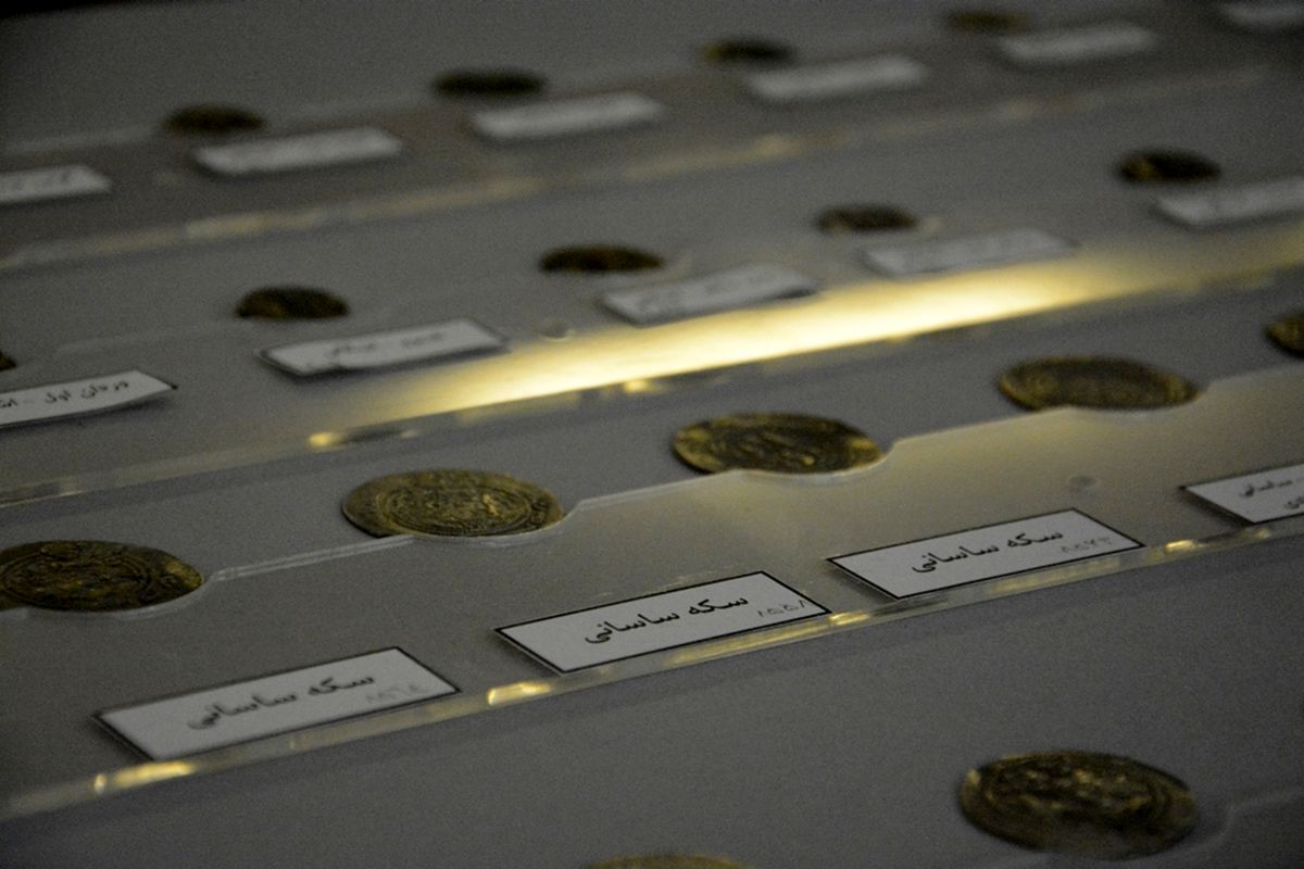 کشف سکه‌های تاریخی در بافت