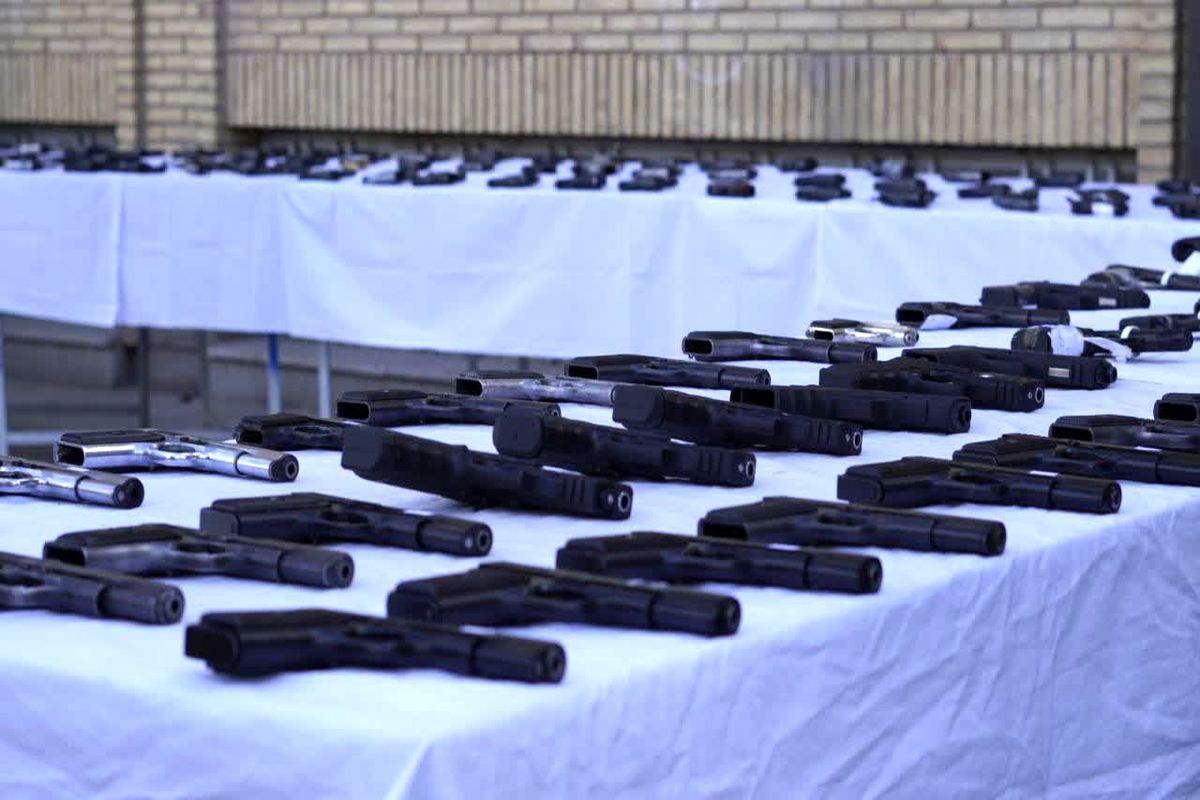 کشف ۴۹ قبضه سلاح جنگی و شکاری در شهرستان سقز