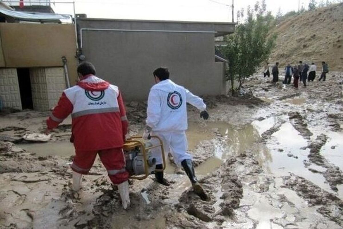 امدادرسانی به ۱۳۹ سیلزده در شهرستان‌های نیکشهر و فنوج