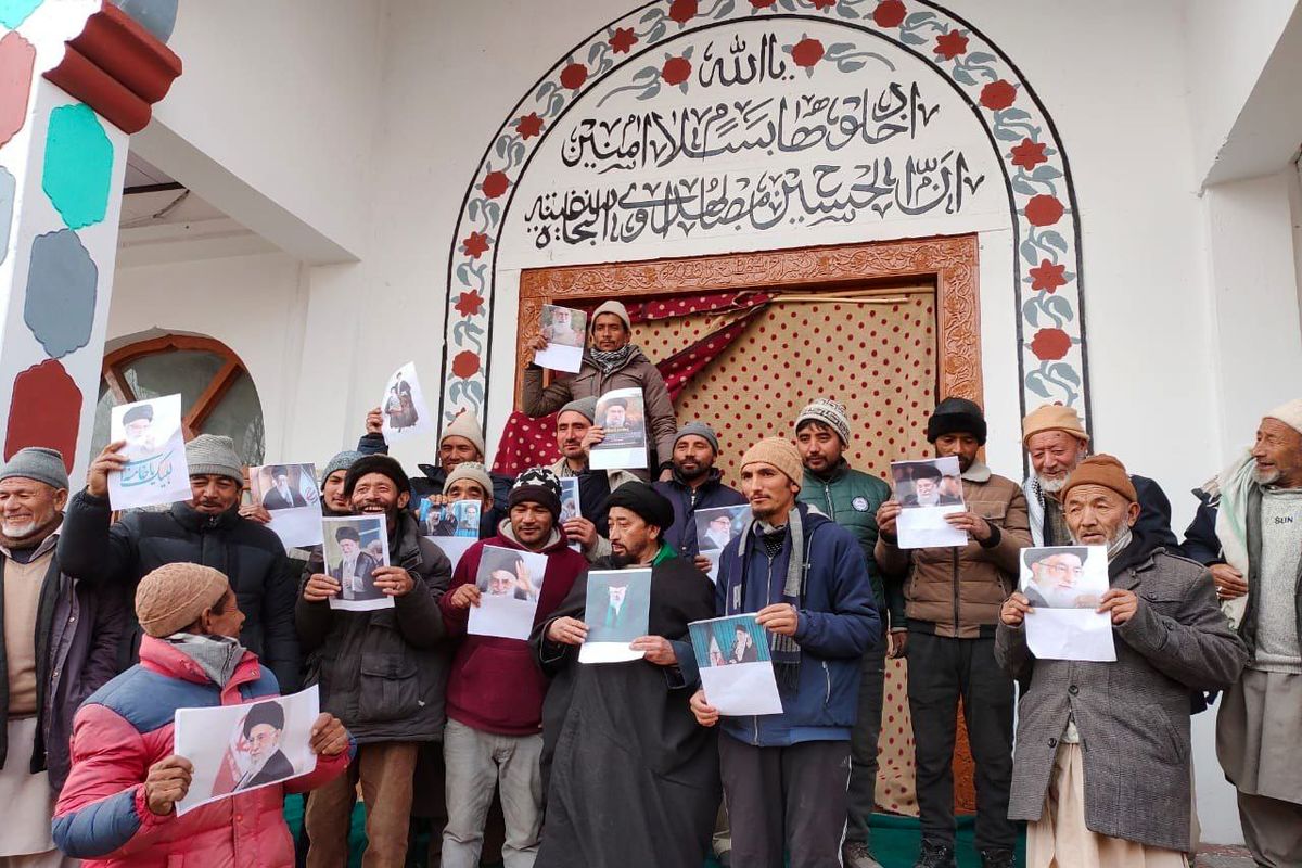 اعلام همبستگی مردم هند با رهبر انقلاب در پاسخ به توهین نشریه شارلی ابدو