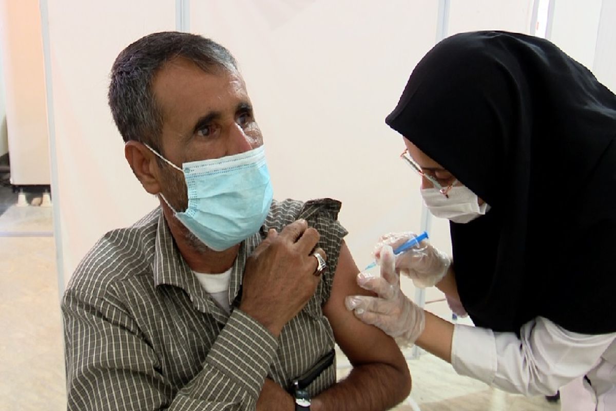 تزریق واکسن کرونا ویروس در کلیه واحدهای بهداشتی غرب اهواز
