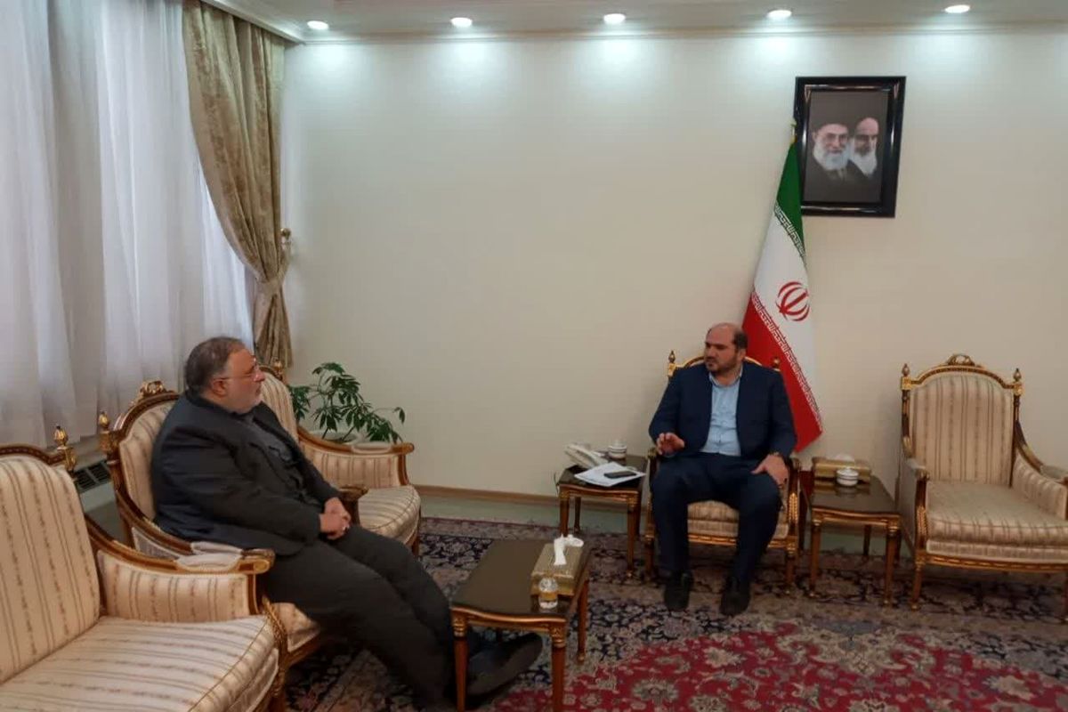 استاندار قزوین با معاون اجرایی رئیس جمهور و معاون وزیر نیرو دیدار کرد