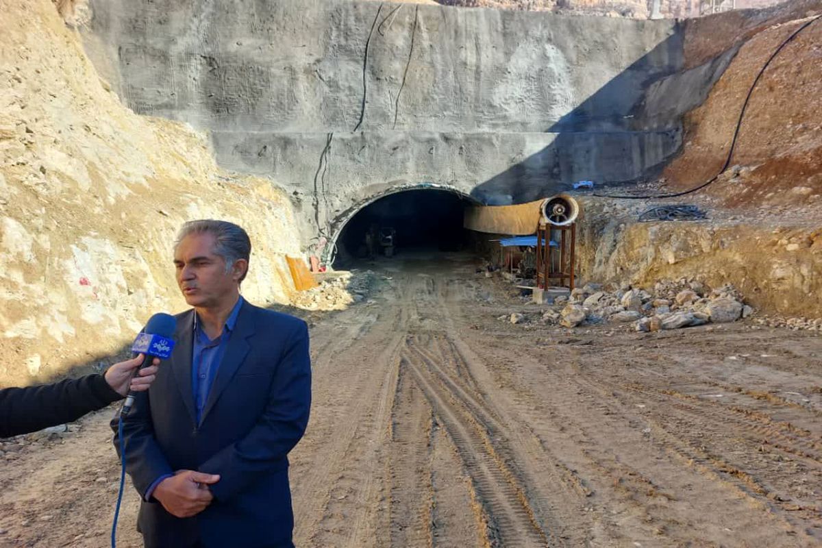عملیات ساخت تونل دوم آزادی در محور ایلام- حمیل- کرمانشاه در حال اجراست