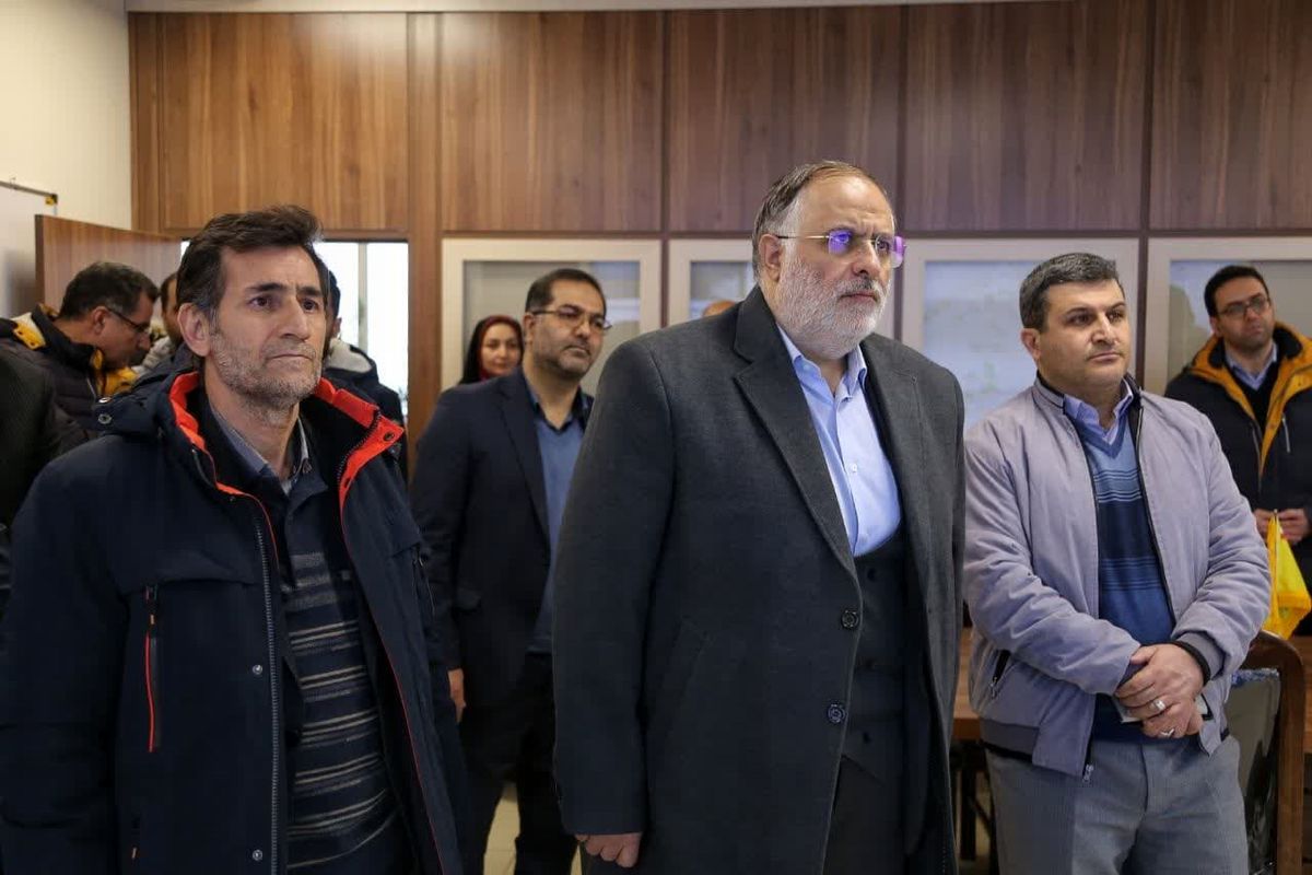 استاندار قزوین از سامانه مانیتورینگ ایستگاه های گاز استان قزوین بازدید کرد