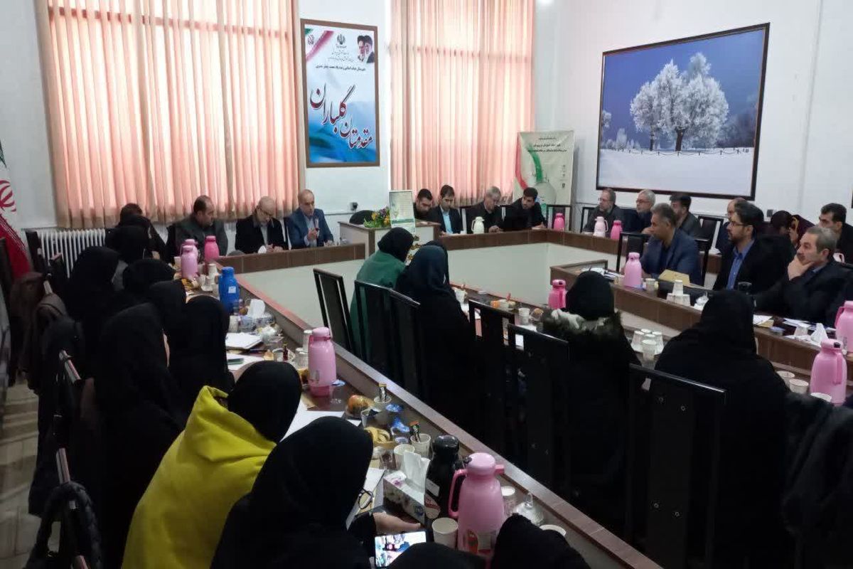 فرماندار ارومیه: شوراهای آموزش و پرورش نقش موثری در اعتلای فعالیت‌های آموزشی مدارس دارند
