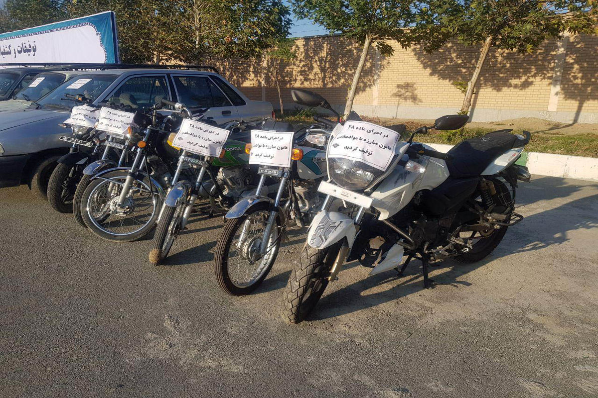 شناسایی  ۱۱۶۳۷ موتورسیکلت و خودرو توقیفی بلاصاحب در پارکینگ استان مرکزی