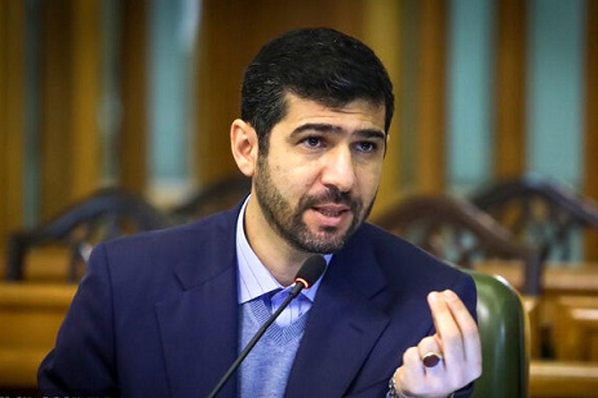 انتقاد عضو شورای شهر تهران از عدم پذیرش بودجه احداث تراموا و تکمیل خط ۱۰ مترو