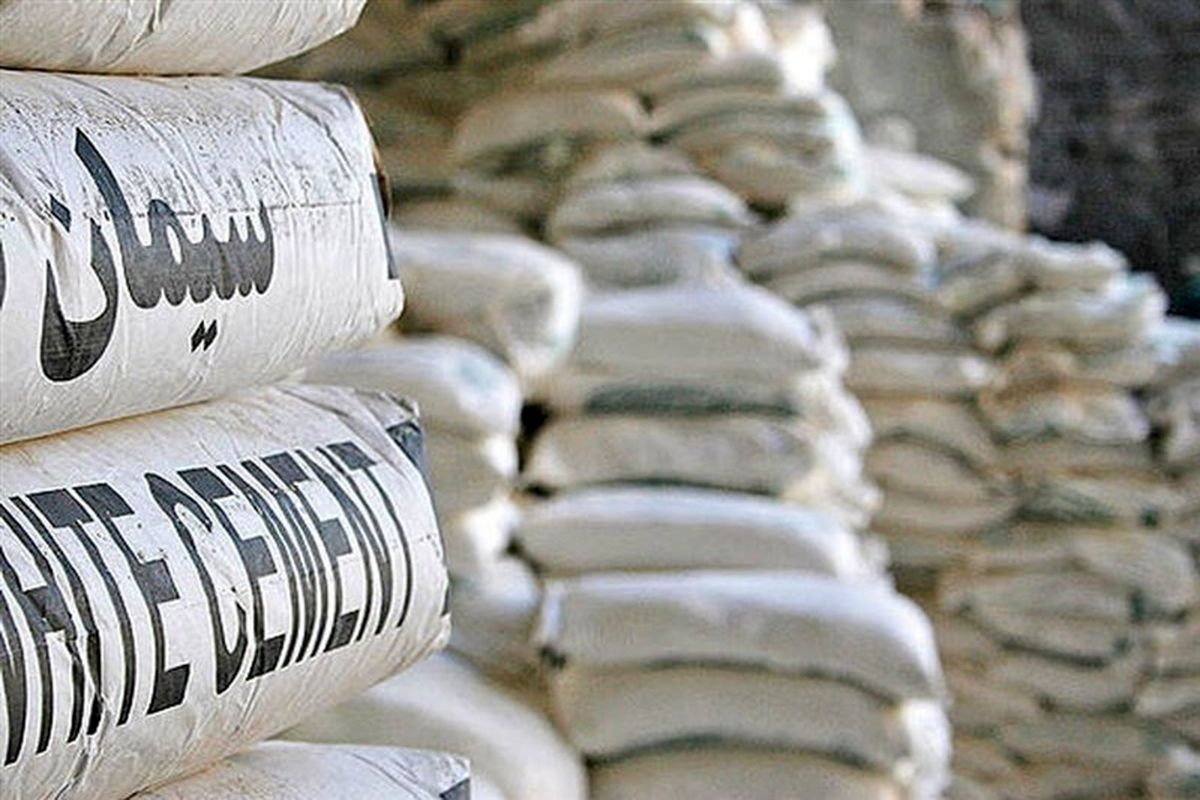 دپوی دو ماه و نیم ماده اولیه تولید سیمان/ افزایش قیمت به دلیل بالا رفتن مصرف در جنوب ایران