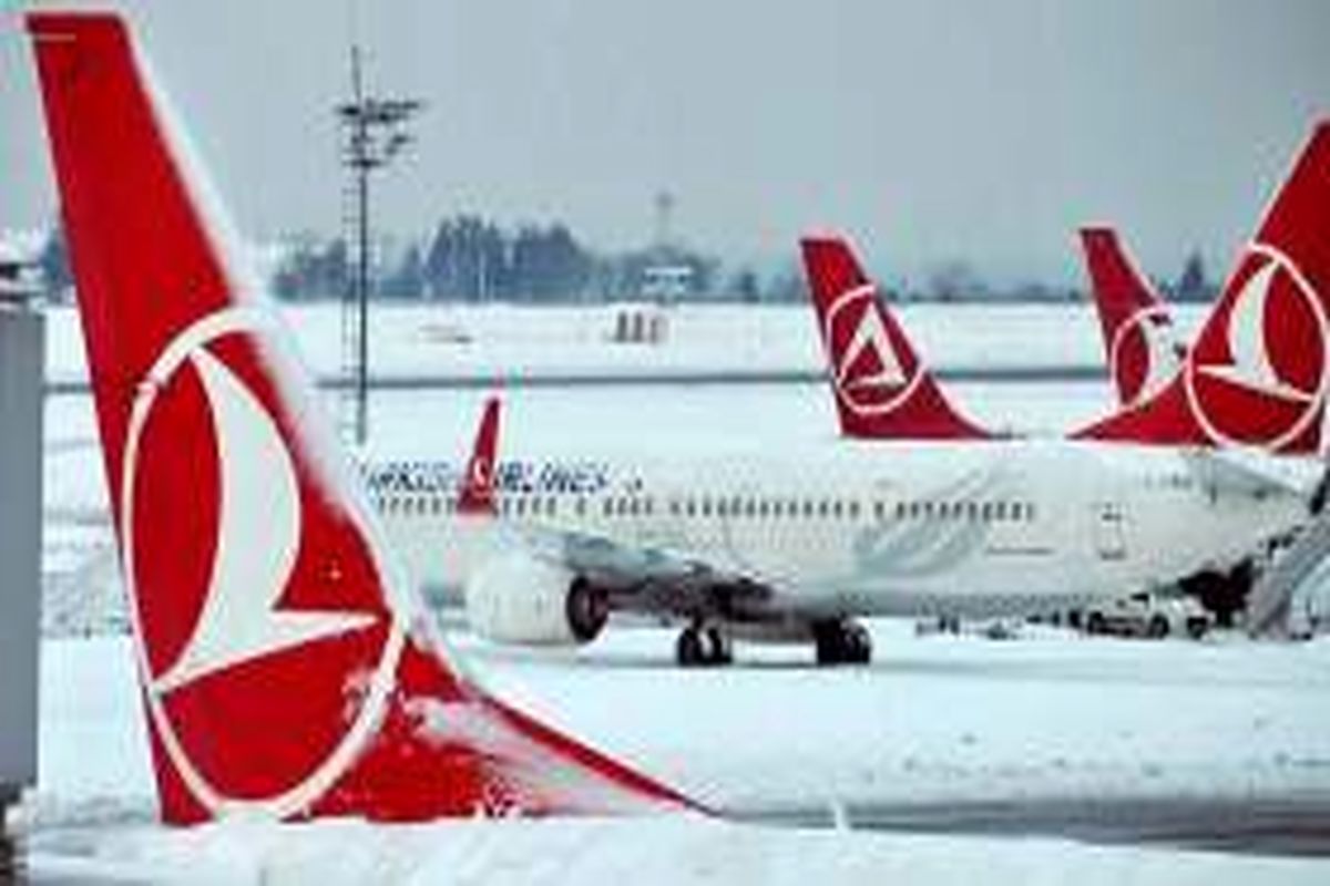 توقف پروازهای فروسدگاه استانبول به دلیل وقوع انفجار