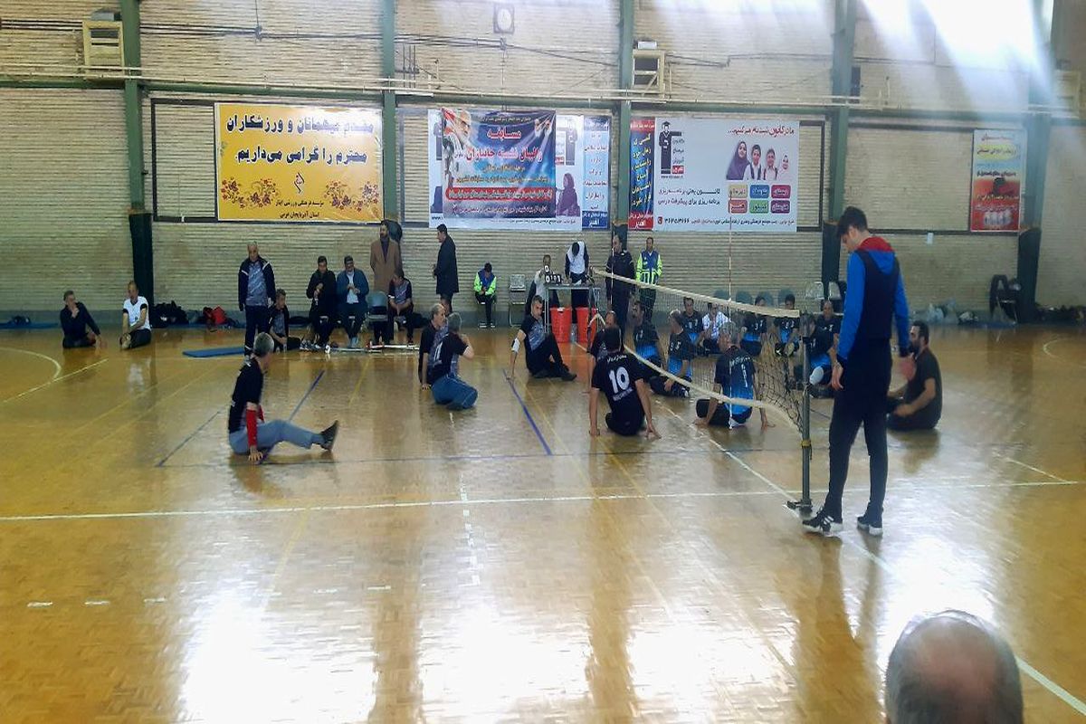 مسابقه والیبال نشسته جانبازان و معلولین استان آذربایجان‌غربی برگزار شد