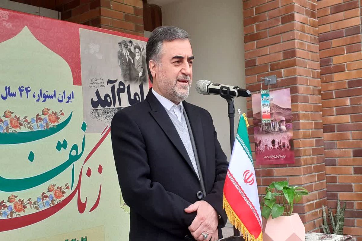 استاندار مازندران: آینده ایران اسلامی توسط دانش آموزان متعهد انقلابی رقم خواهد خورد