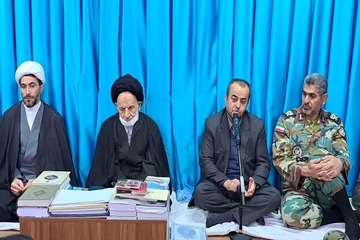 استاندار خراسان جنوبی: پشتوانه مردمی مهمترین رمز شکست ناپذیری انقلاب اسلامی ایران است