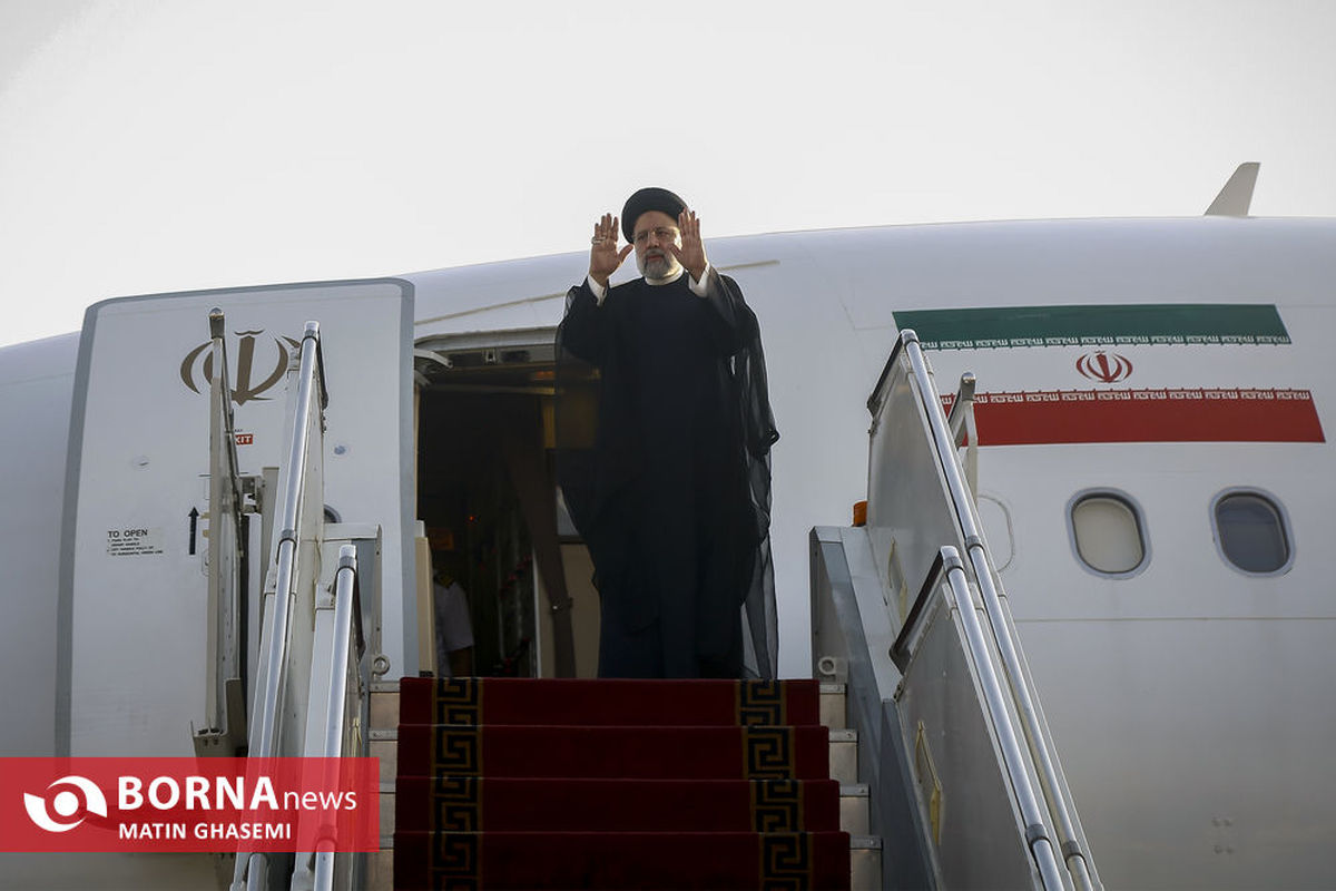 رئیس جمهور وارد خوی شد